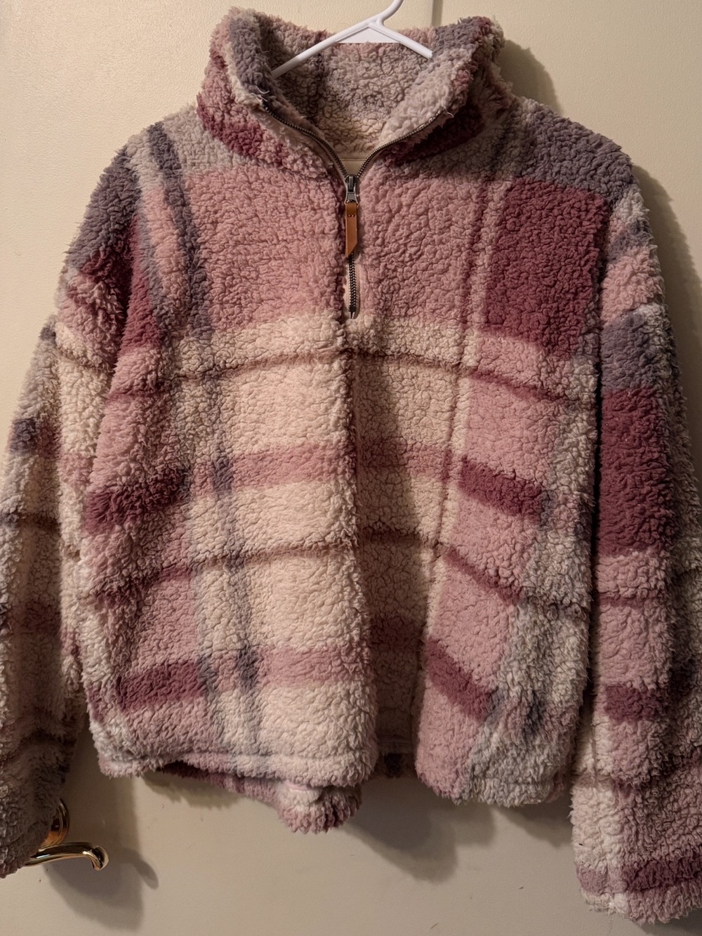 Thread & Supply Pink Cream Plaid Sherpa Quarter Zip Cropped Pullover M